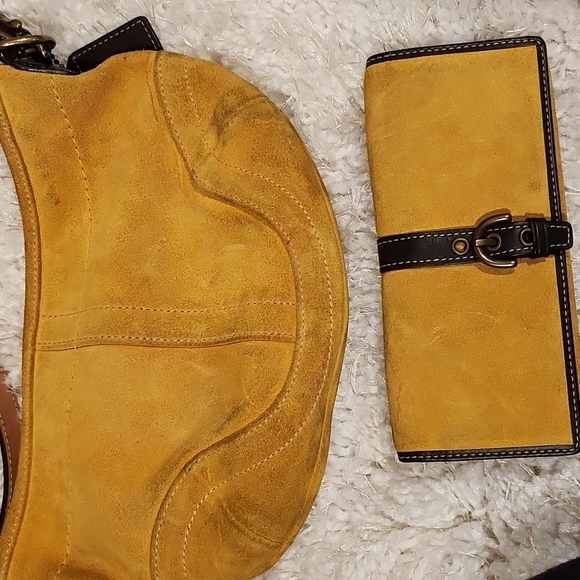 Authentic Coach Suede handbag set - Picture 8 of 8